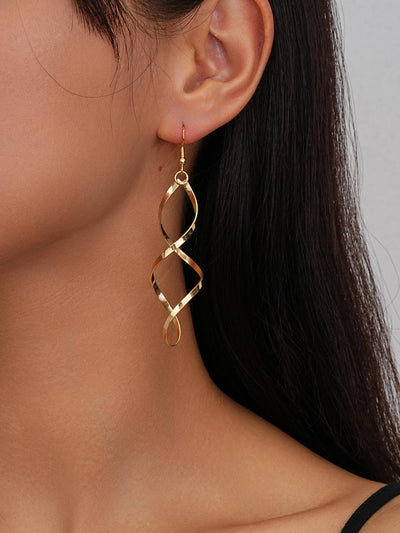 1pair Western Style Spiral Metallic Earrings, Suitable For Daily Wear And As A Party Favor For Women