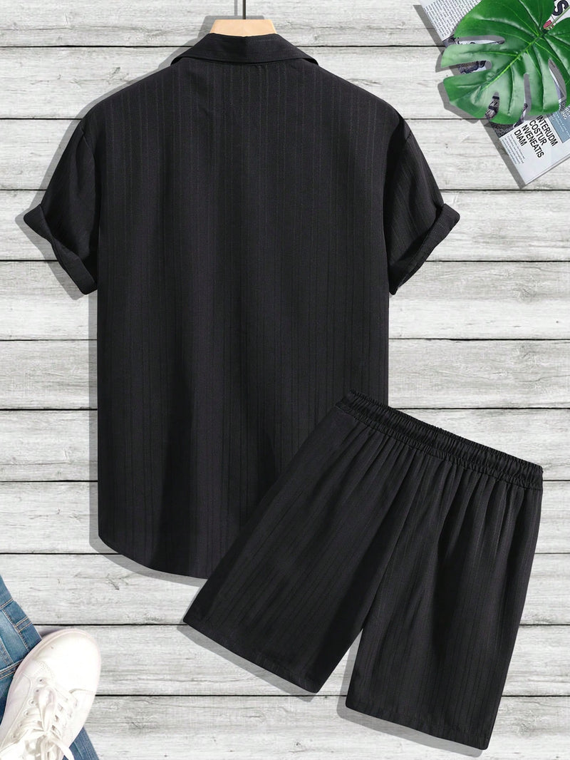 Manfinity Homme Men Solid Shirt & Drawstring Waist Shorts